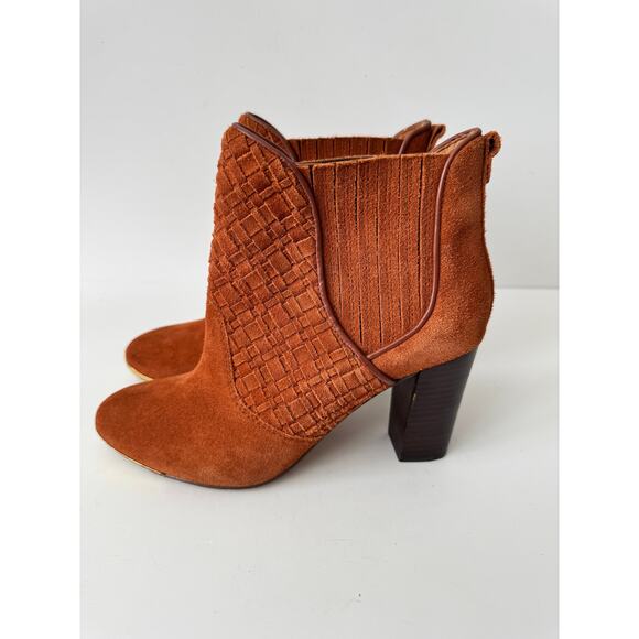Elliott Lucca Women's Ankle Boots Size 9 Rust Suede High Heel Western Style - Picture 1 of 5